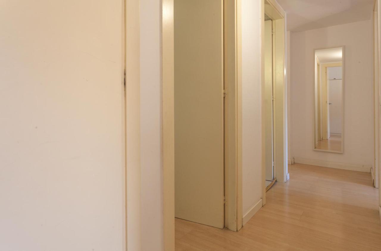 Plaza Catalunya City Center Apartments Barcelona Exterior photo