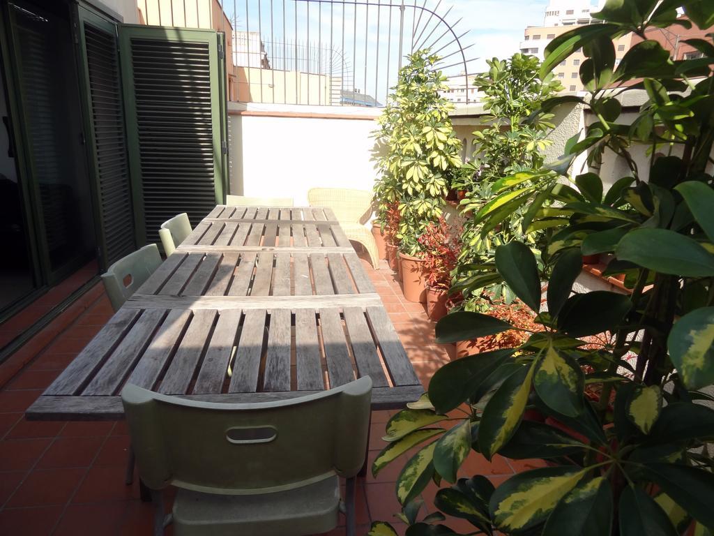 Plaza Catalunya City Center Apartments Barcelona Room photo
