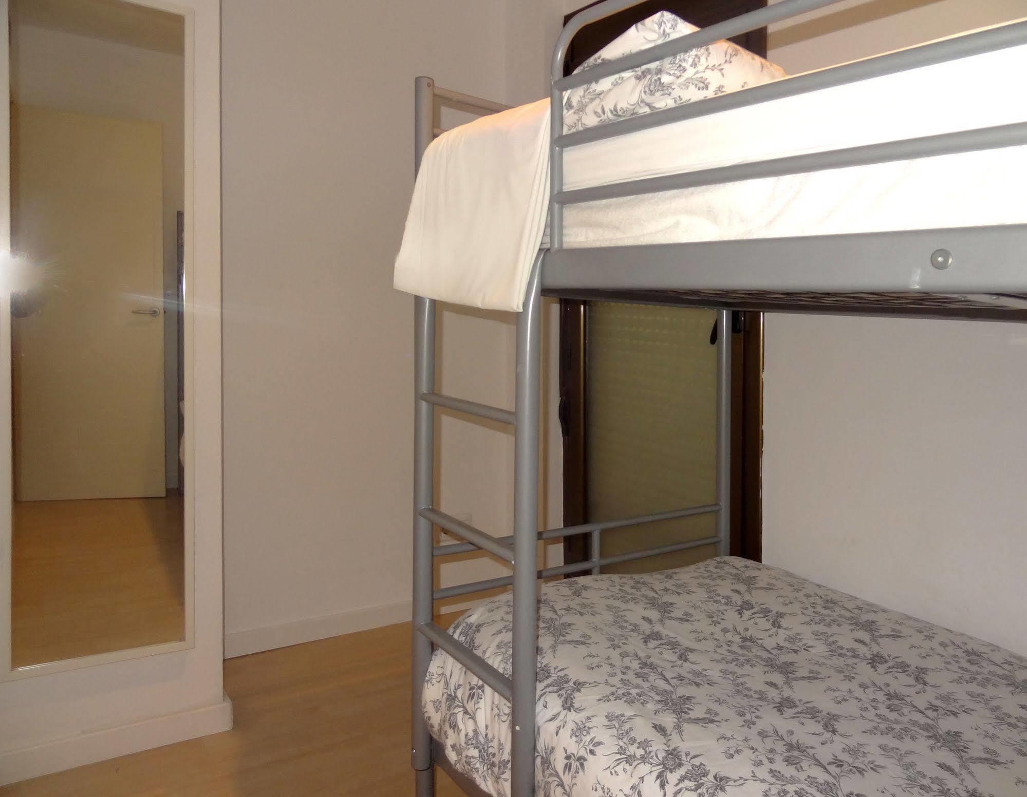 Plaza Catalunya City Center Apartments Barcelona Exterior photo